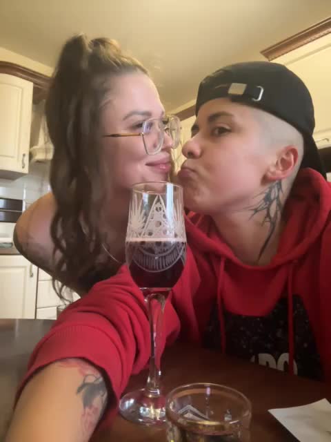 Flipflapfap Cam Model Chat December 4, 2025