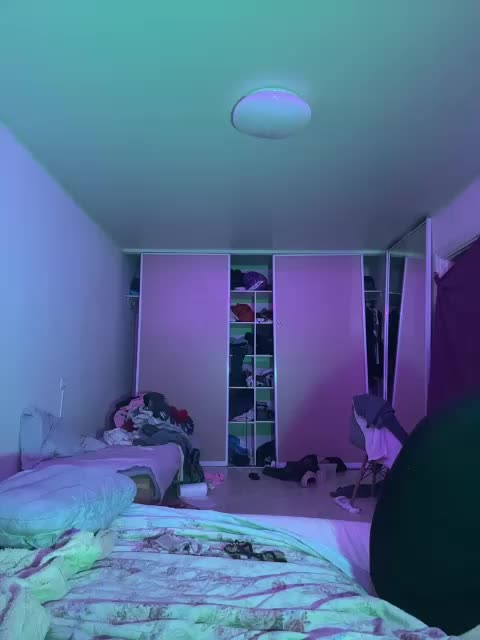 SashaXXXtasy Cam Model Chat December 4, 2025