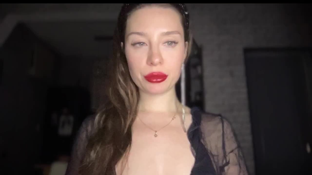 Melissa222Femdom Cam Model Chat December 4, 2025