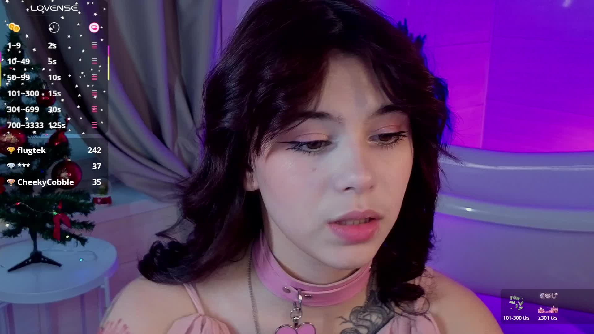 CoralineJones Cam Model Chat December 4, 2025