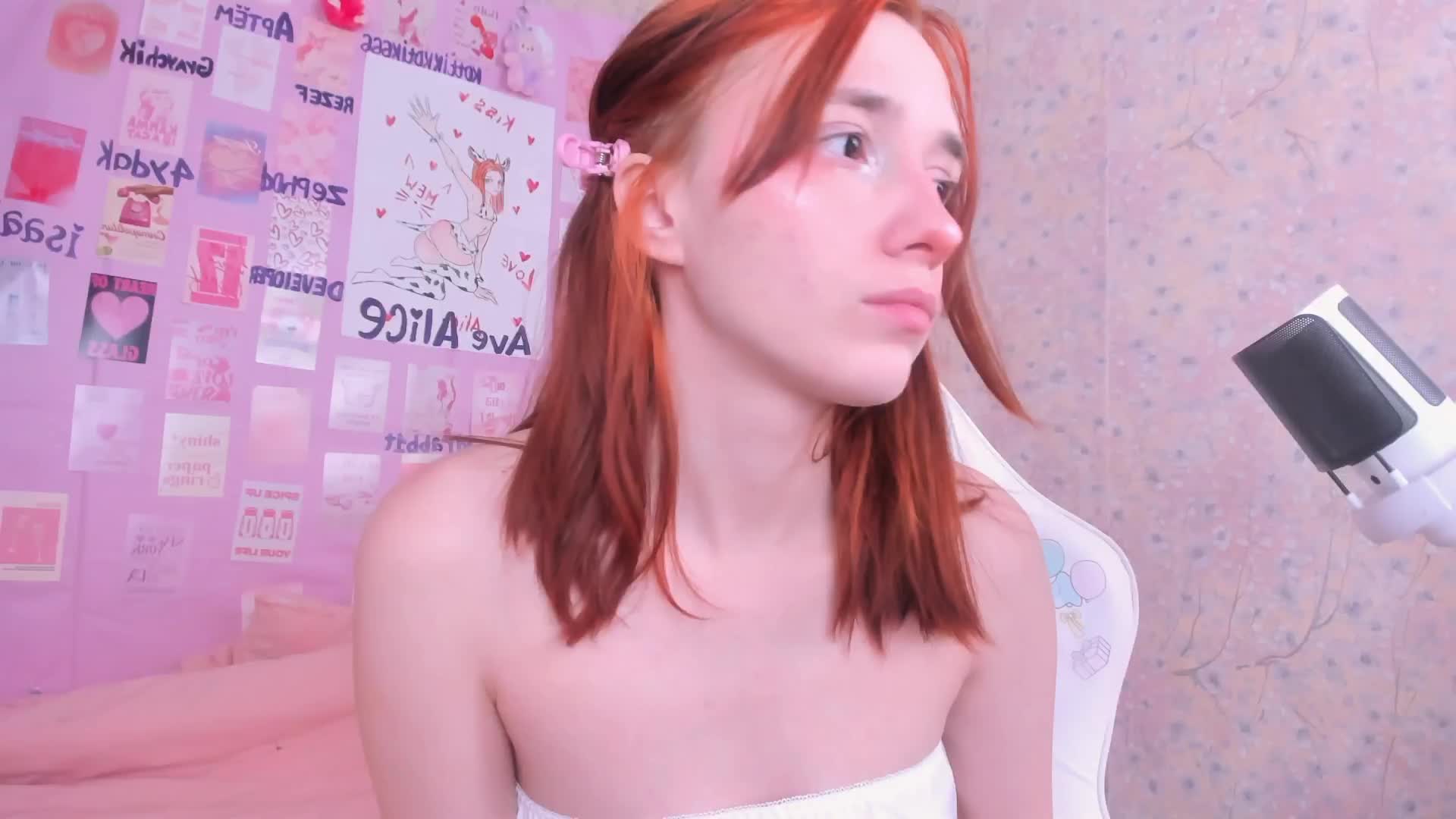 Dark-Willlow Cam Model Chat December 4, 2025