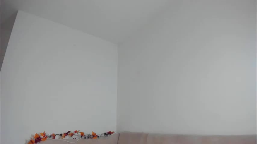 mia_meows Cam Model Chat December 4, 2025