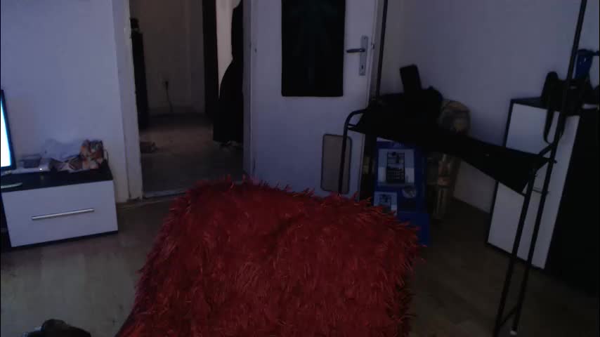 aliens4twenty Cam Model Chat December 4, 2025