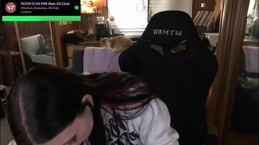 incognitoqueen Cam Model Chat December 4, 2025