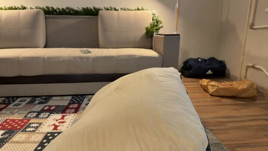 Love_plat1na Cam Model Chat December 5, 2025