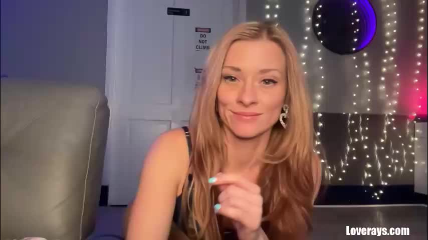 saraloverays Cam Model Chat December 5, 2025