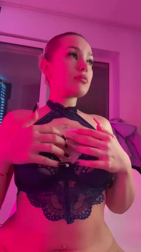 James-Eva0 Cam Model Chat December 5, 2025