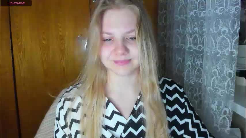 emmafrizea Cam Model Chat December 5, 2025