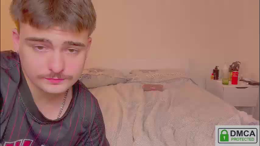 your_molly_mark Cam Model Chat December 5, 2025