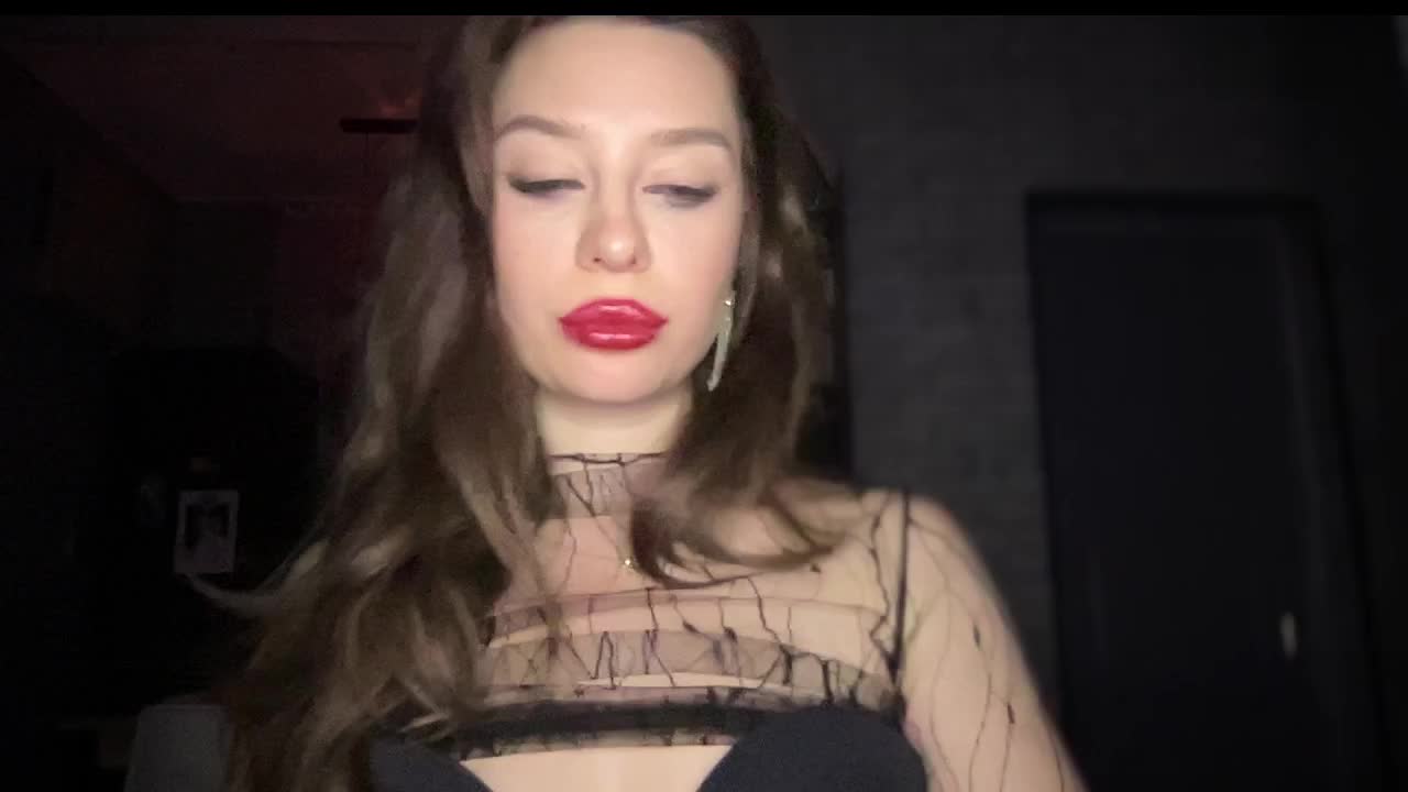 Melissa222Femdom Cam Model Chat December 5, 2025