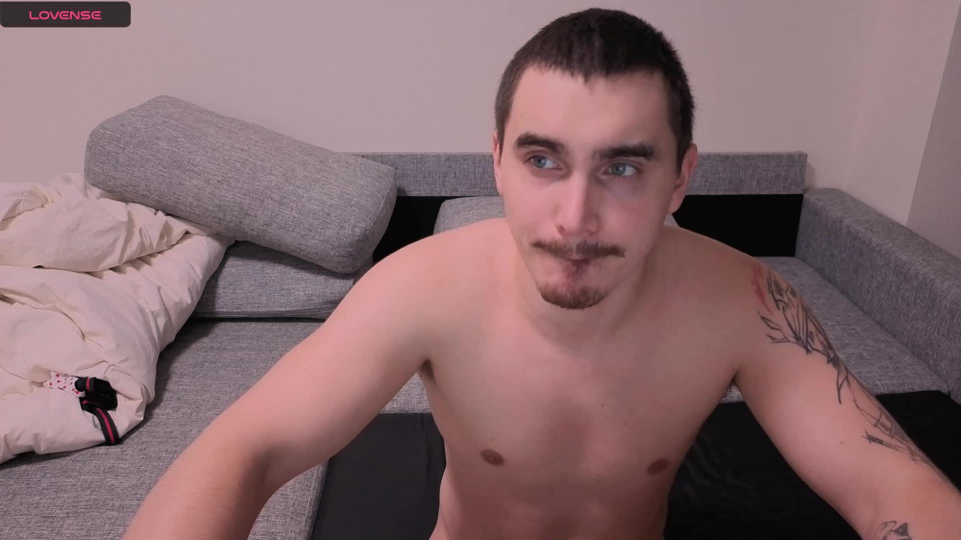 LindaLukas Cam Model Chat December 5, 2025