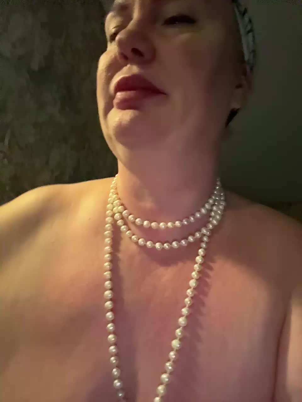 MadisonLove Cam Model Chat December 5, 2025