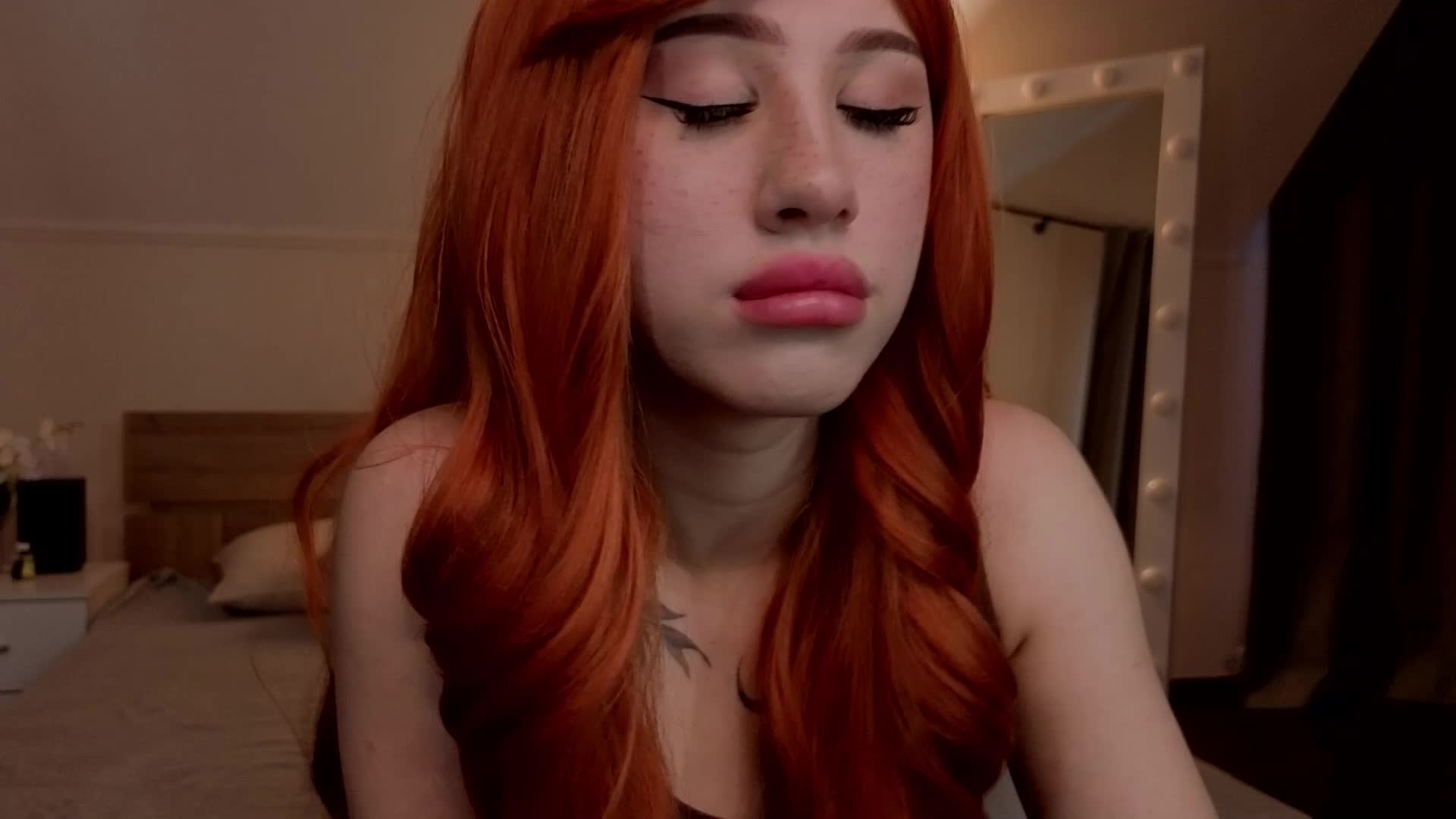 Necucubi Cam Model Chat December 5, 2025