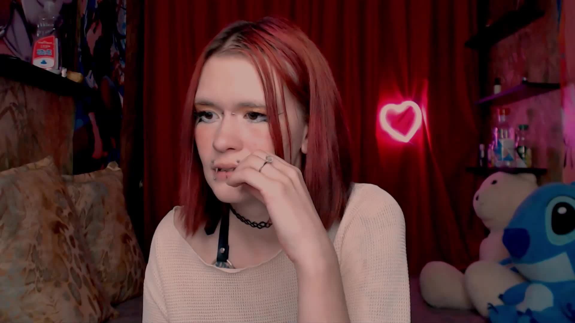 Velvet-and-Venom Cam Model Chat December 6, 2025