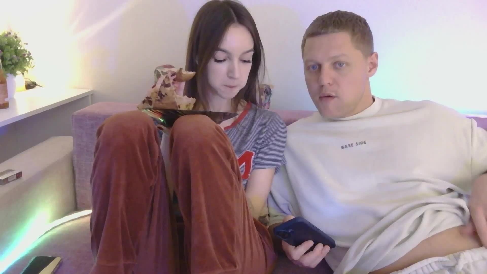 NotSoSweetDasha Cam Model Chat December 7, 2025