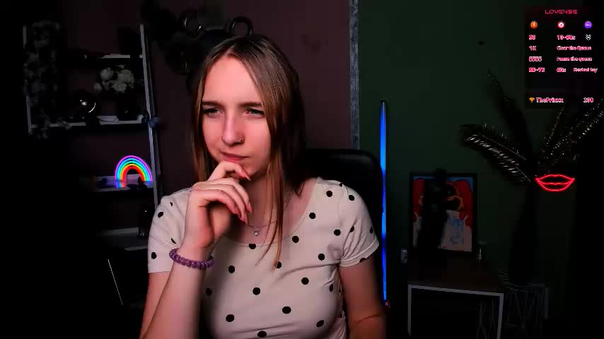 rebecca_smile_ Cam Model Chat December 7, 2025