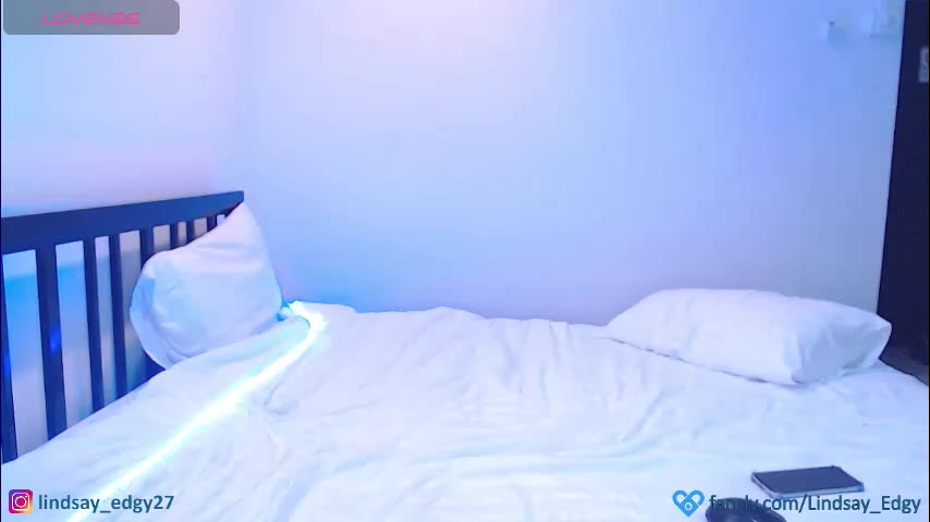 shineblue2728 Cam Model Chat December 7, 2025