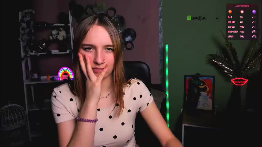 rebecca_smile_ Cam Model Chat December 7, 2025