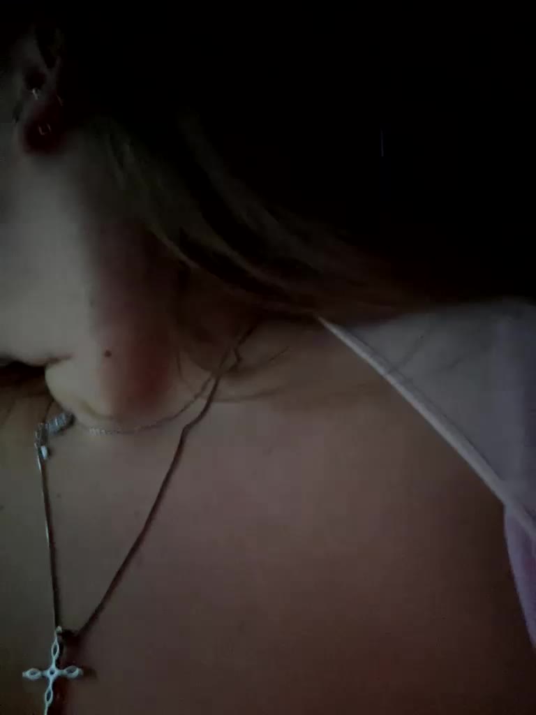 Bonne-Aurore Cam Model Chat December 7, 2025