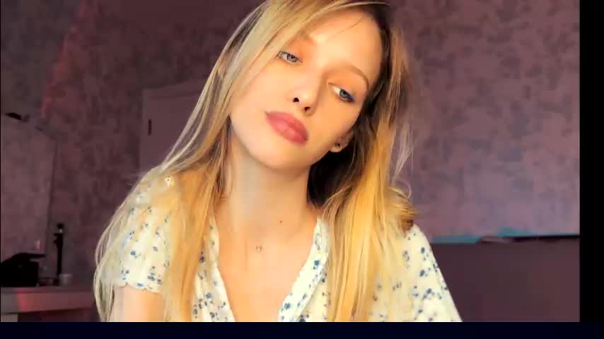 darlingdarinka Cam Model Chat December 7, 2025