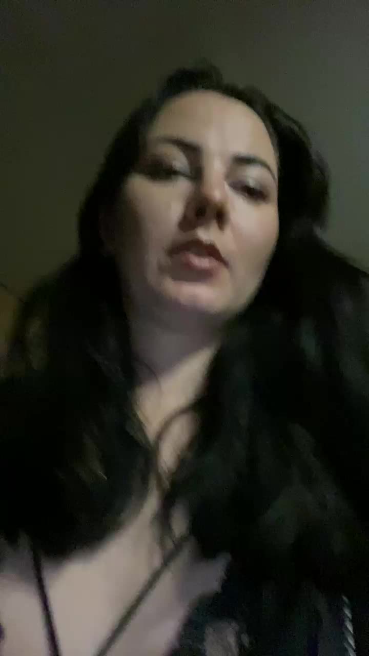 CrystalAndDavis Cam Model Chat December 7, 2025