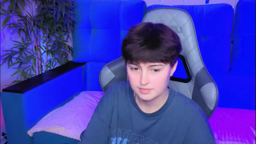 kebesheska Cam Model Chat December 7, 2025