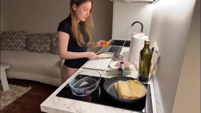 denobluora Cam Model Chat December 7, 2025