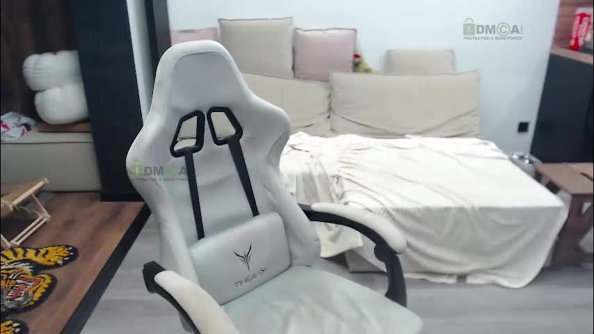 sunny1girl Cam Model Chat December 7, 2025