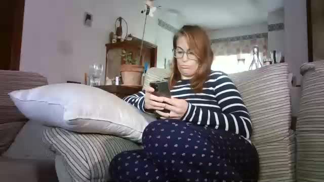 lolahueso Cam Model Chat December 7, 2025