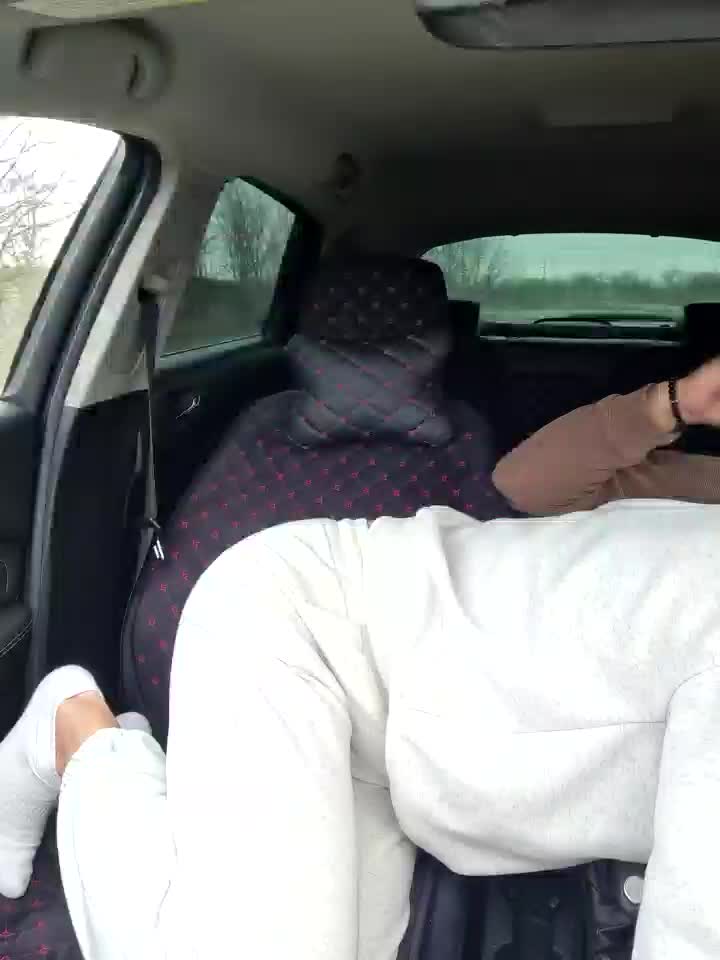 -Pupsiki- Cam Model Chat December 7, 2025