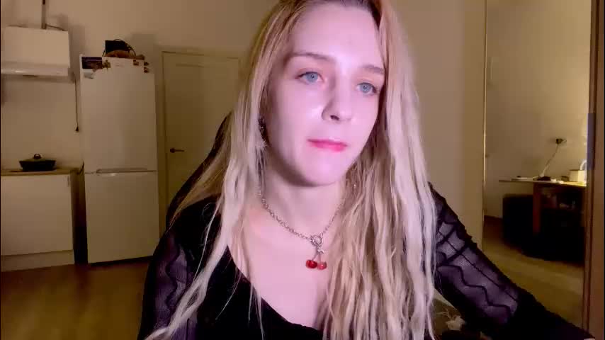 sailormoon666_ Cam Model Chat December 7, 2025