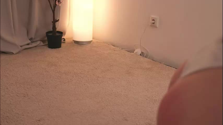 tokyo_bloom Cam Model Chat December 7, 2025