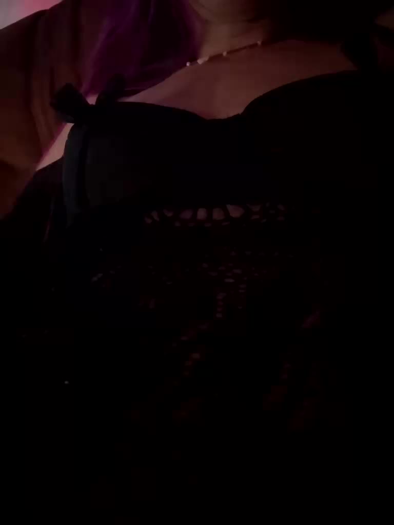 VIP17CoupleDream Cam Model Chat December 8, 2025