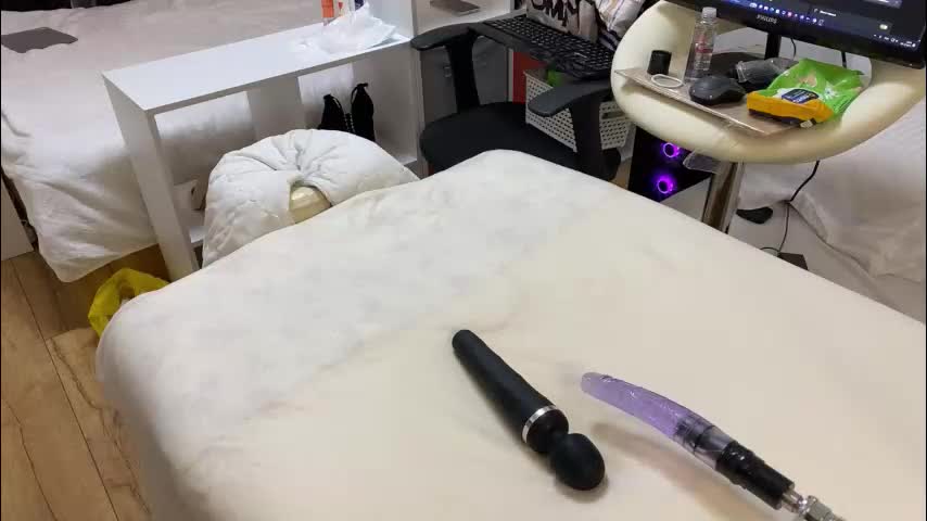 annetmoroz Cam Model Chat December 8, 2025