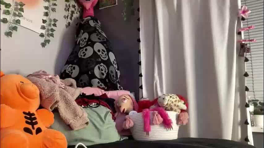 luvkoko Cam Model Chat December 8, 2025