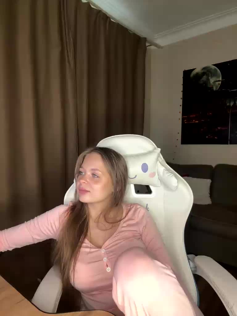 _Fraerok_ Cam Model Chat December 9, 2025