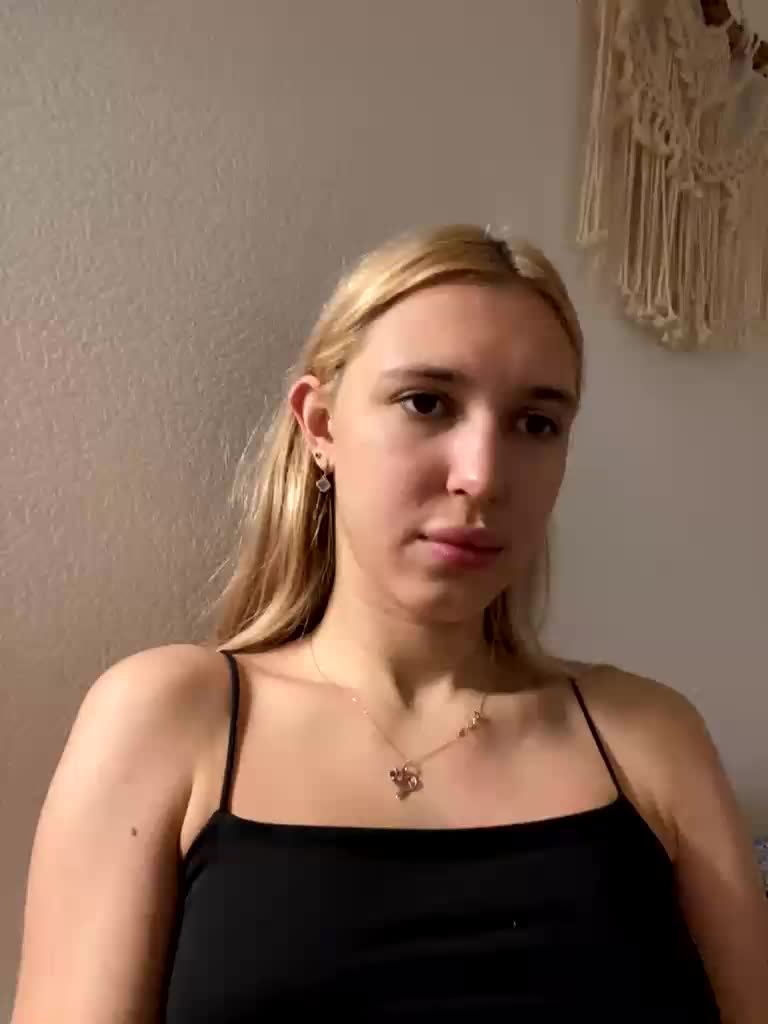 lina_wap Cam Model Chat December 9, 2025