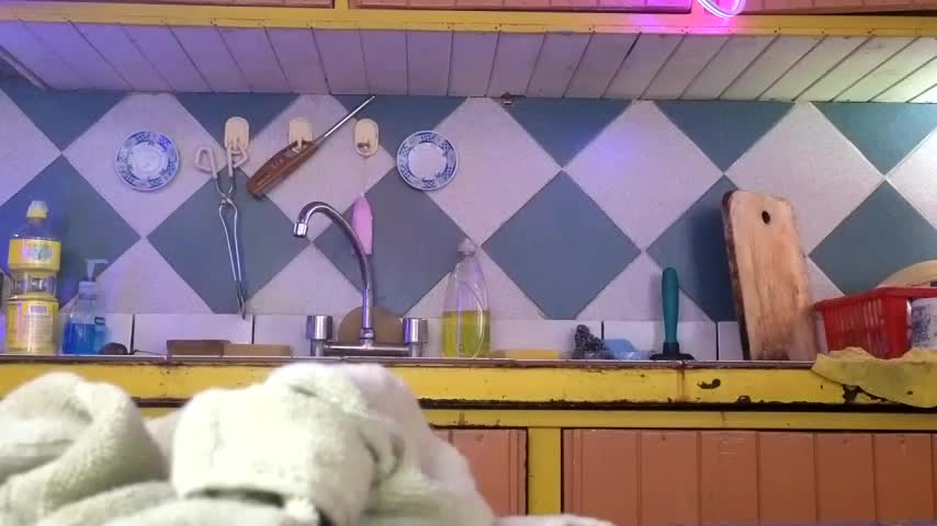 Jony_Marta Cam Model Chat December 9, 2025