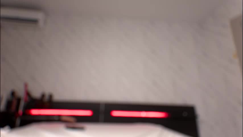 blonde_bigtits Cam Model Chat December 9, 2025