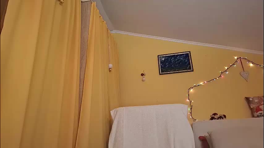 cuddlings Cam Model Chat December 10, 2025