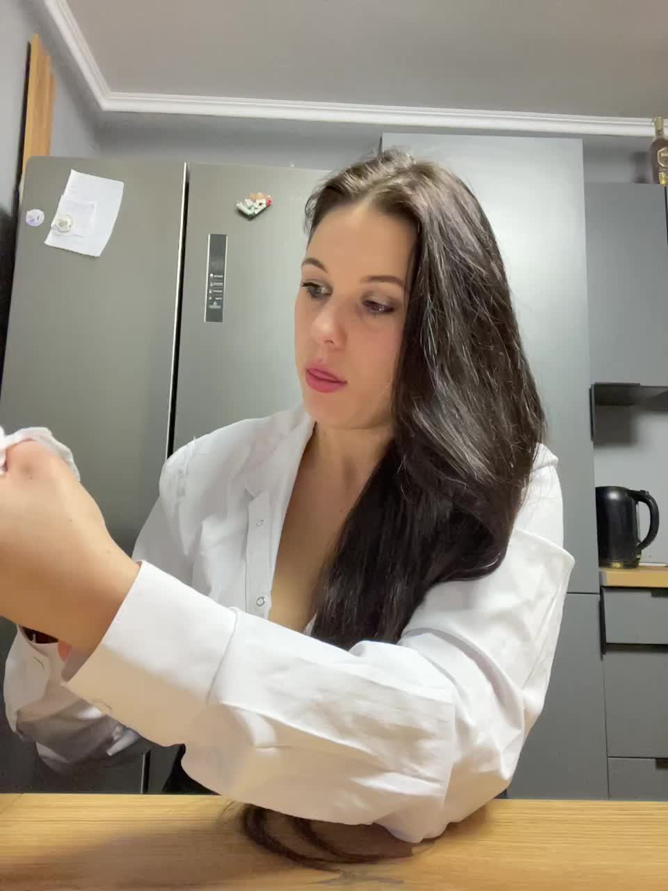 Potifays Cam Model Chat December 10, 2025