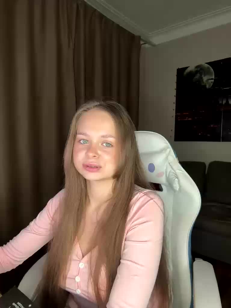 _Fraerok_ Cam Model Chat December 10, 2025