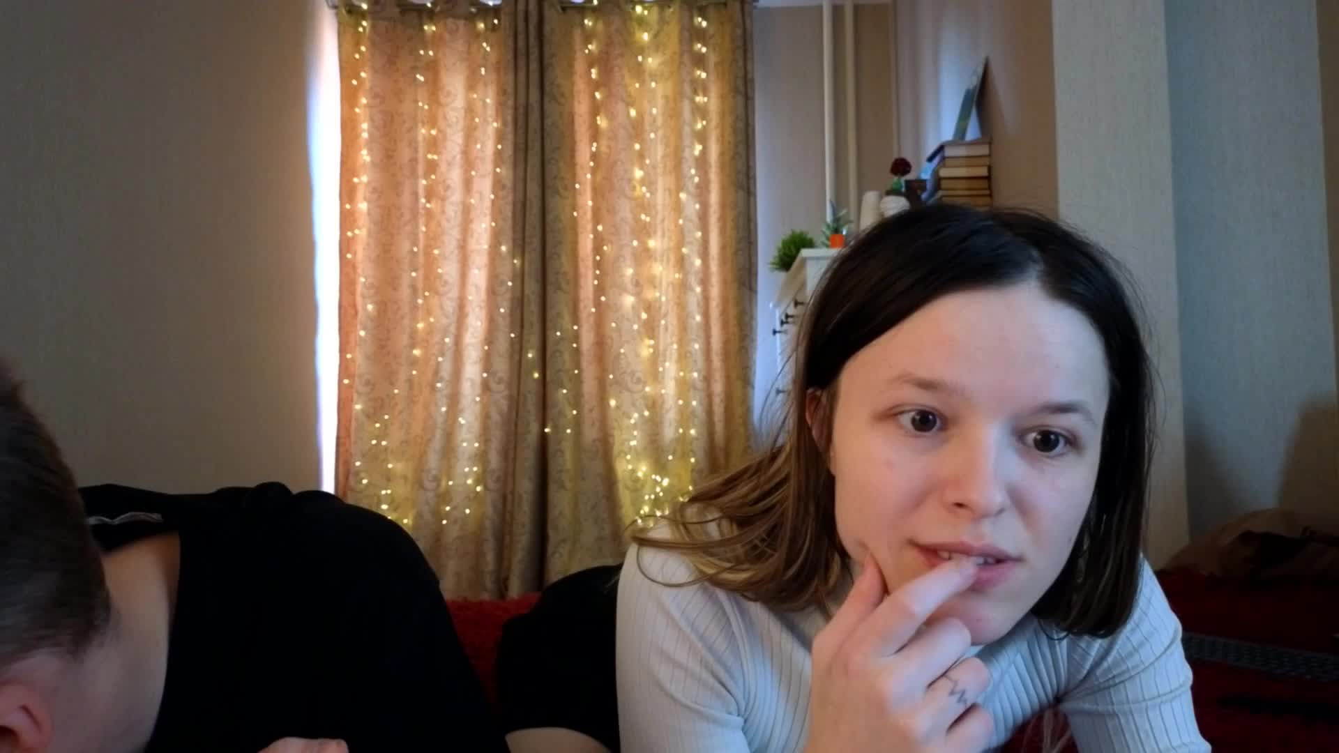 mali- Cam Model Chat December 10, 2025