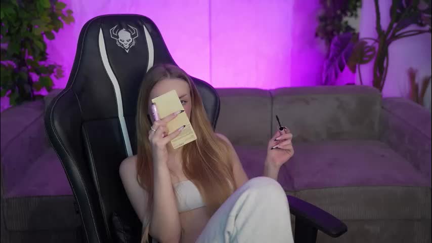 kira0541 Cam Model Chat December 10, 2025