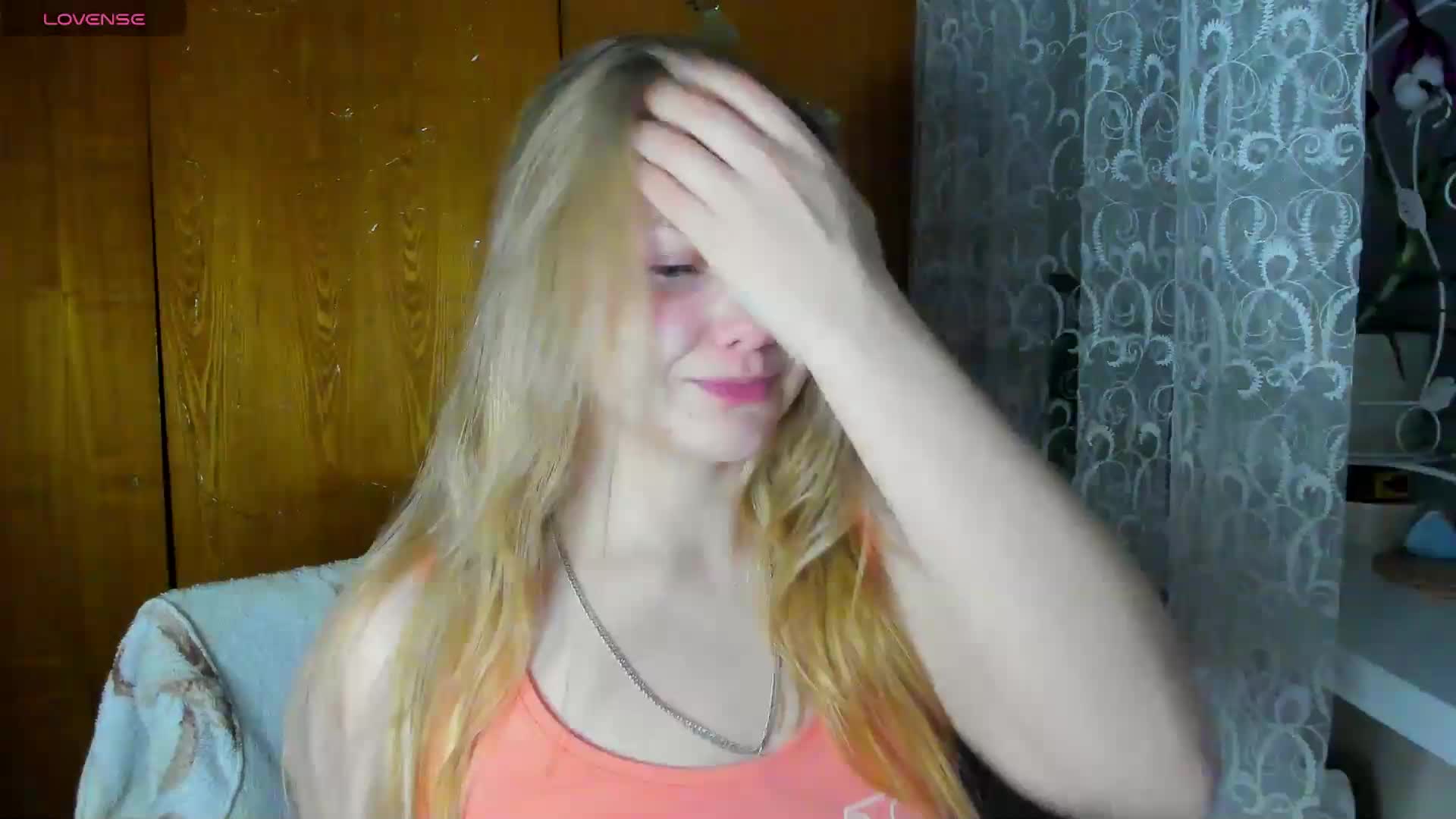 Emma-Frizea Cam Model Chat December 10, 2025