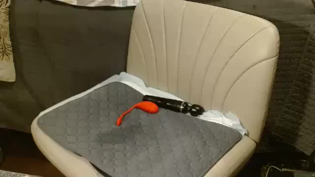 eatme_six9 Cam Model Chat December 10, 2025