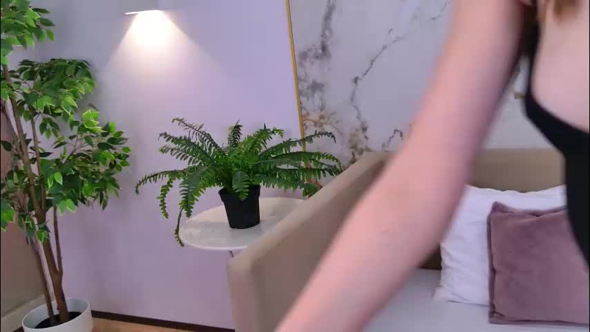 elizabethcash Cam Model Chat December 10, 2025