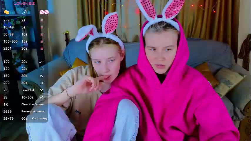 berry_assortment Cam Model Chat December 10, 2025