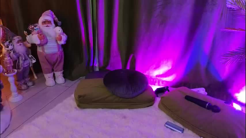 ashley_is_heree Cam Model Chat December 10, 2025