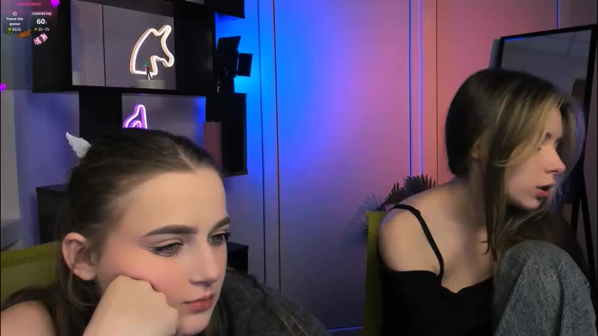 aria_moo Cam Model Chat December 10, 2025